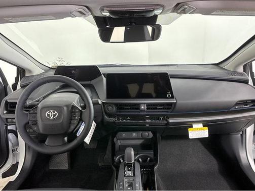 2025 Toyota Prius L