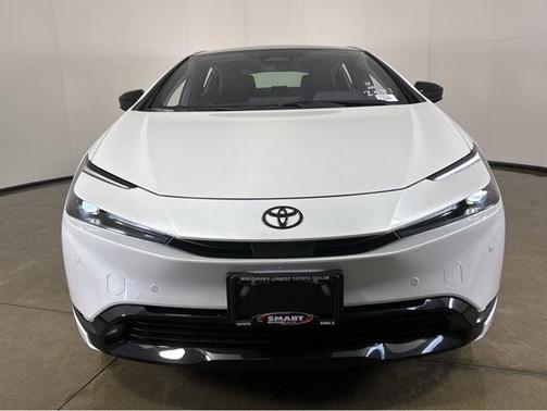 2025 Toyota Prius L