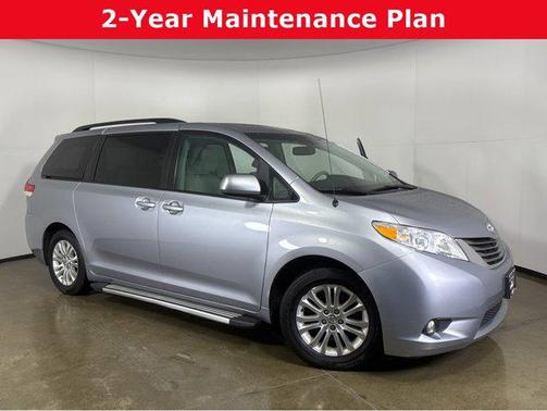 2013 Toyota Sienna XLE
