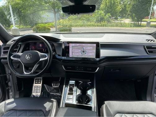 2024 Volkswagen Atlas Cross Sport 2.0T SEL Premium