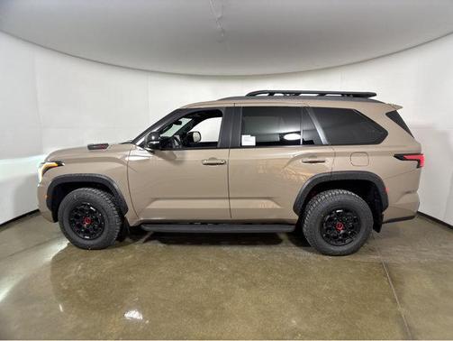 2025 Toyota Sequoia Base
