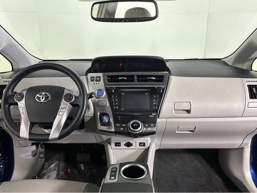 2015 Toyota Prius v Four