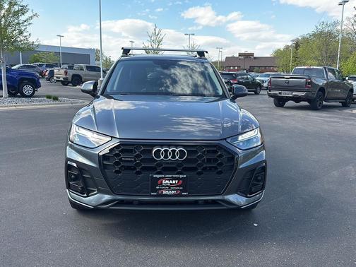 Daytona Gray Pearl Effect 2023 Audi Q5 55 S line Premium Plus