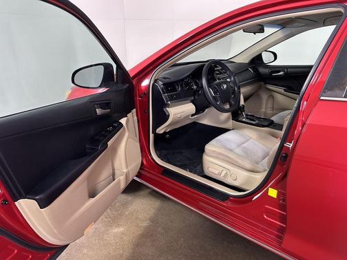 Barcelona Red Metallic 2012 Toyota Camry LE