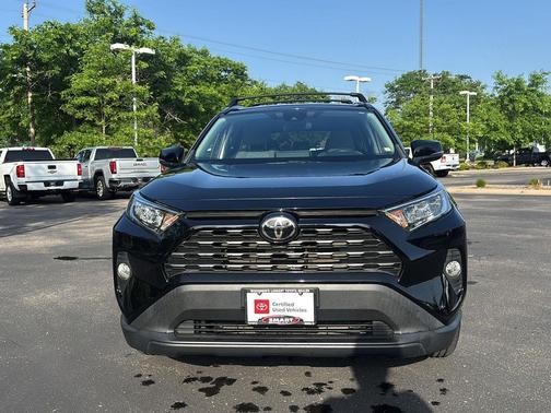 Midnight Black Metallic 2021 Toyota RAV4 XLE