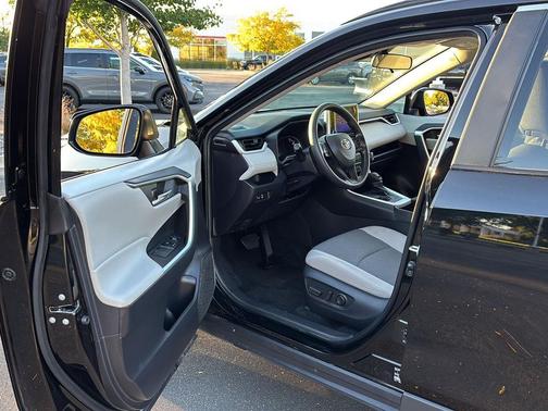 Midnight Black Metallic 2025 Toyota RAV4 XLE