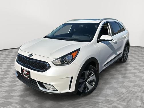 Snow White Pearl 2018 Kia Niro EX