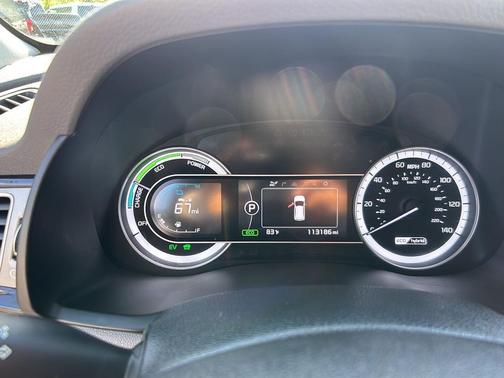 Snow White Pearl 2018 Kia Niro EX