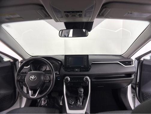 2020 Toyota RAV4 Hybrid XLE