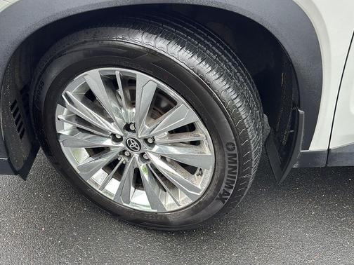 Wind Chill Pearl 2024 Toyota Grand Highlander Platinum