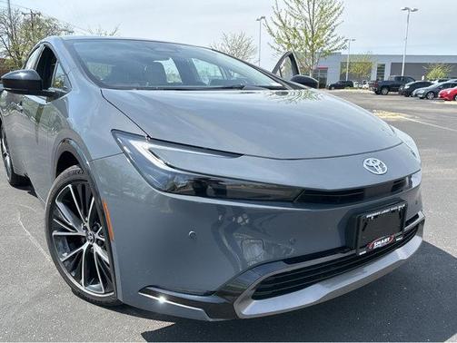 2025 Toyota Prius XLE