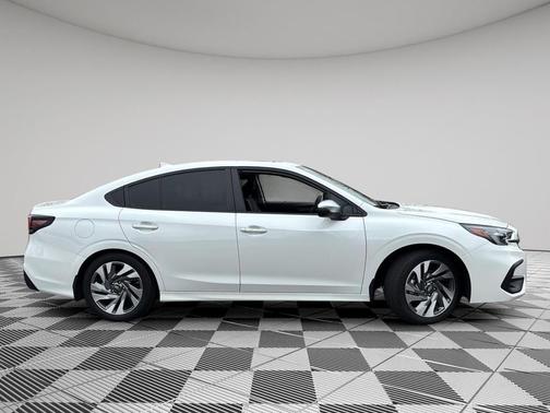 2025 Subaru Legacy Touring XT