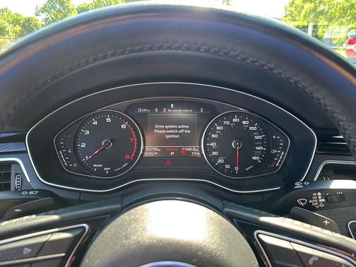 Mythos Black Metallic 2020 Audi A4 45 Premium