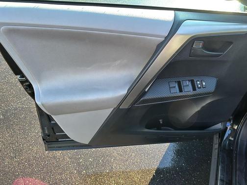 Black 2013 Toyota RAV4 LE