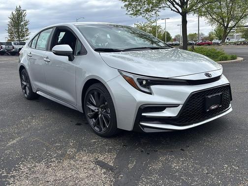 Classic Silver Metallic 2026 Toyota Corolla SE