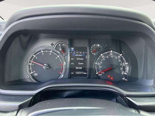 Classic Silver Metallic 2021 Toyota 4Runner SR5