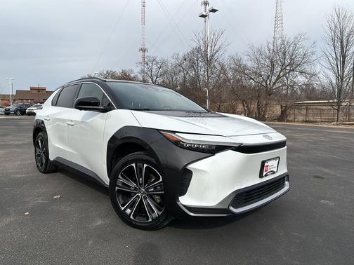 2023 Toyota bZ4X Limited