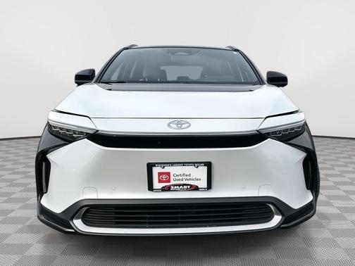 Wind Chill Pearl w/Black Roof 2023 Toyota bZ4X Limited