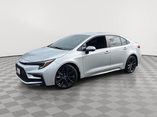 Classic Silver Metallic 2023 Toyota Corolla SE