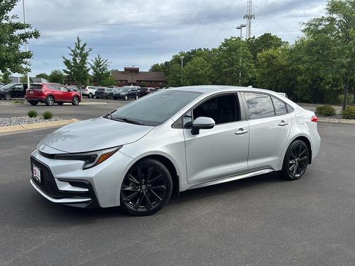 Classic Silver Metallic 2023 Toyota Corolla SE