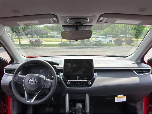 2025 Toyota Corolla Cross LE