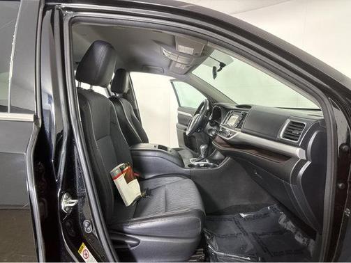 2014 Toyota Highlander LE Plus