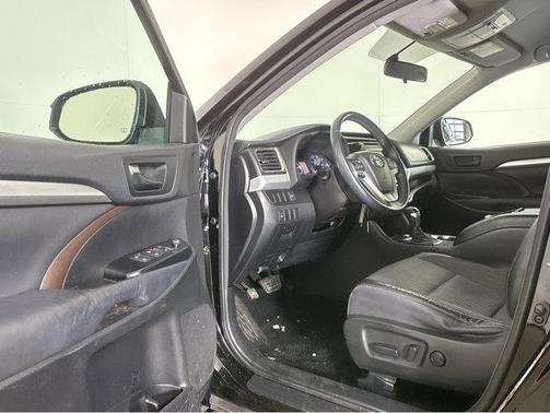 2014 Toyota Highlander LE Plus