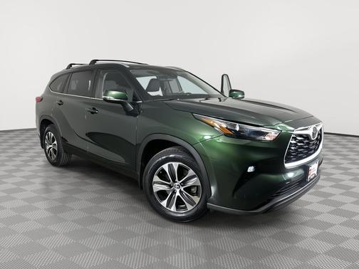 Cypress 2023 Toyota Highlander XLE