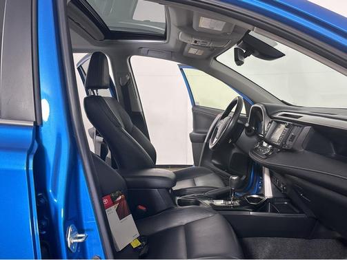 2016 Toyota RAV4 Hybrid Limited