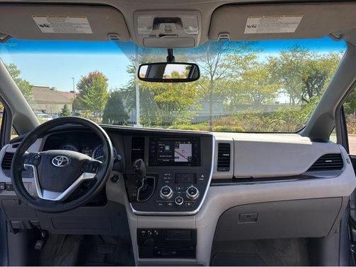 2015 Toyota Sienna XLE