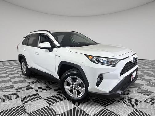 2020 Toyota RAV4 Hybrid XLE