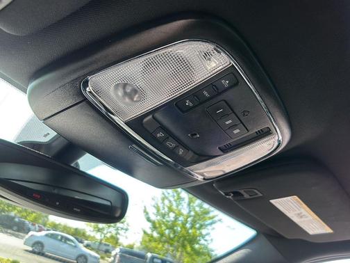 Bright White Clearcoat 2020 Jeep Grand Cherokee Altitude