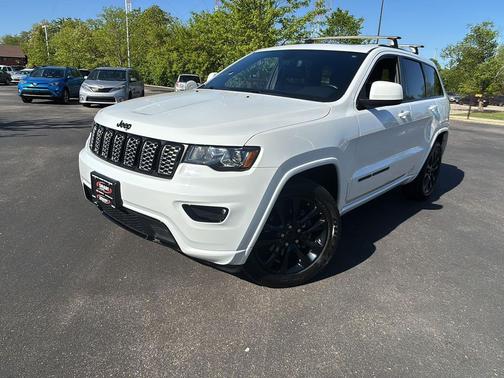 Bright White Clearcoat 2020 Jeep Grand Cherokee Altitude