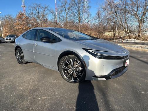 2023 Toyota Prius XLE