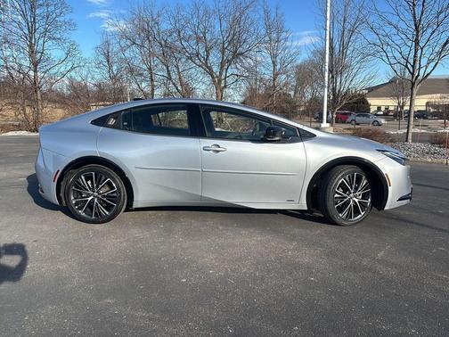 2023 Toyota Prius XLE