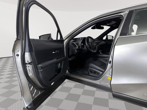 Atomic Silver 2021 Lexus UX 250h Base