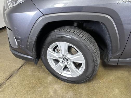 Magnetic Gray Metallic 2019 Toyota RAV4 Hybrid XLE