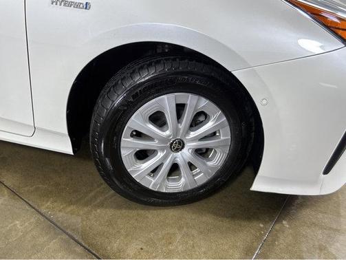 2020 Toyota Prius LE