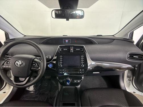 2020 Toyota Prius LE
