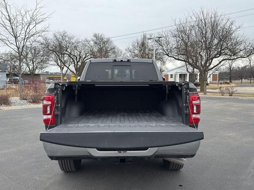 2021 RAM 2500 Laramie Crew Cab 4x4 6'4' Box