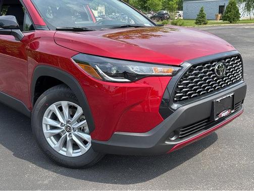 2025 Toyota Corolla Cross LE