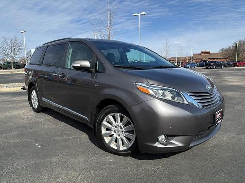 2017 Toyota Sienna Limited Premium