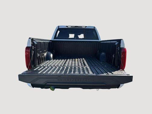 Ice Cap 2023 Toyota Tundra SR