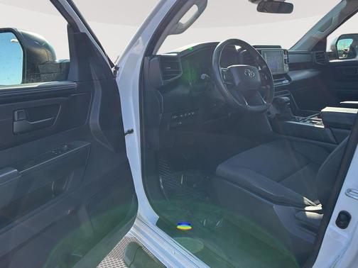 Ice Cap 2023 Toyota Tundra SR