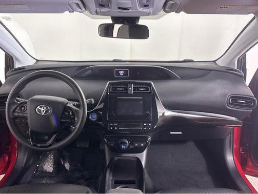 2019 Toyota Prius LE
