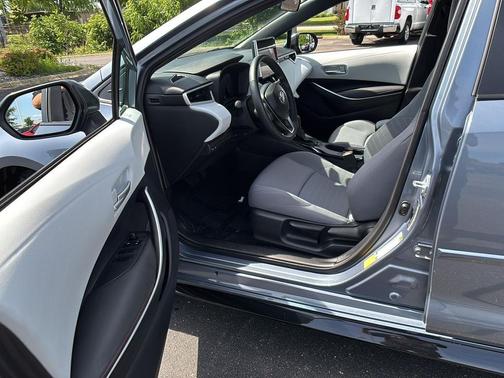 Celestite 2025 Toyota Corolla SE