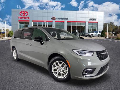 2025 Chrysler Pacifica L