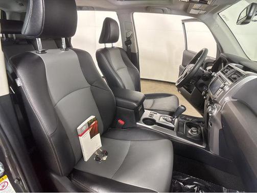 2017 Toyota 4Runner SR5 Premium