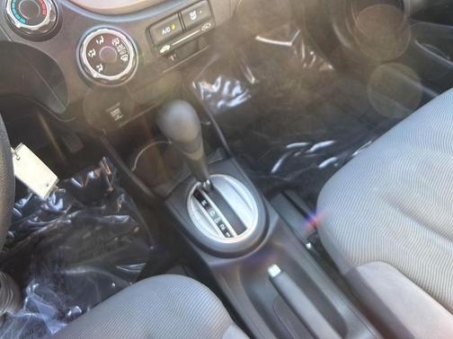 Alabaster Silver Metallic 2012 Honda Fit Base