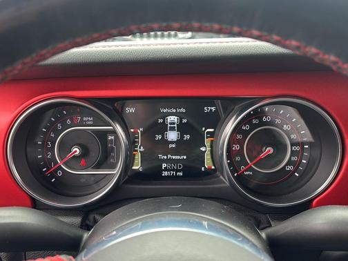 Granite Crystal Metallic Clearcoat 2020 Jeep Gladiator Rubicon